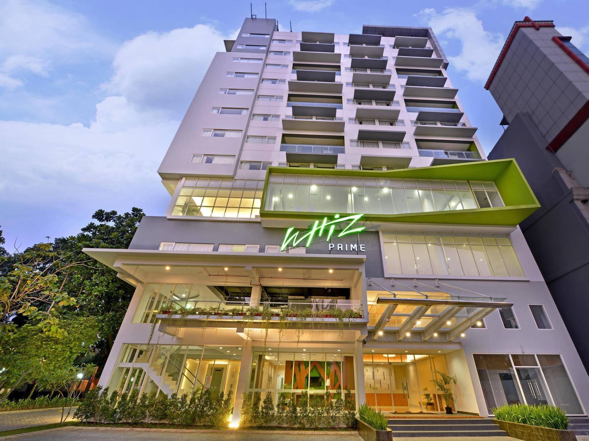 Whiz Prime Pajajaran Bogor